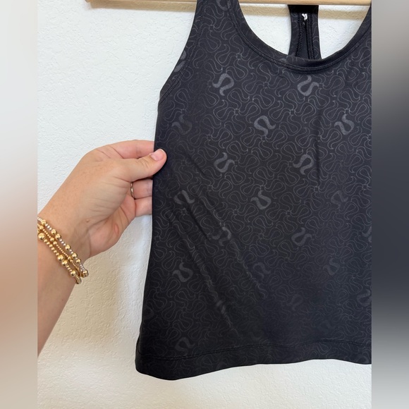 Lululemon Racerback Tank Top Emboss Black size 4 - Picture 4 of 5